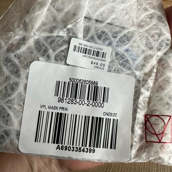 VPL x Athleta Japanese Vintage Kimono Face Masks Set of 3 - Picture 2 of 7